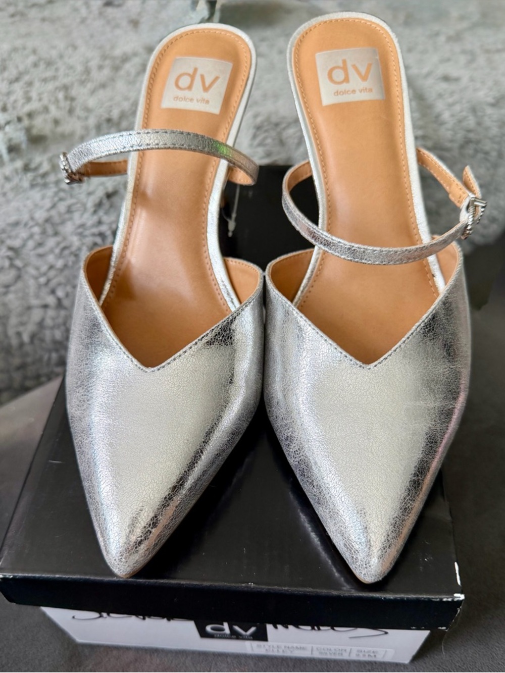 BNIB DV by Dolce Vita Elley Metallic Silver Leather  Mules Heels 9.5